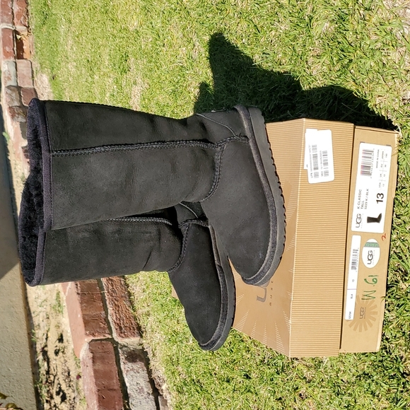 UGG Australia Kids Classic Tall Boots, Black, sz 13 - Picture 2 of 10